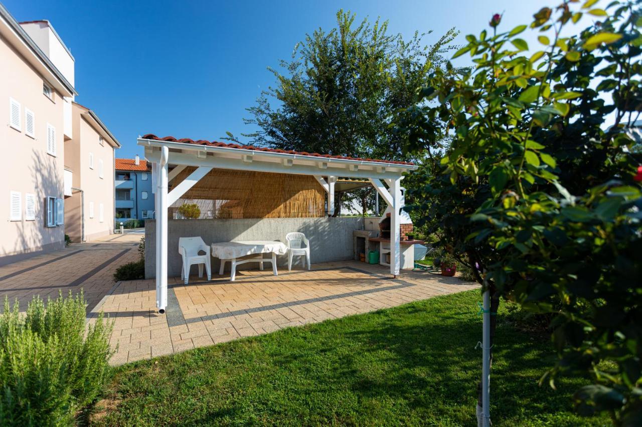 Apartments Crnekovic Jasna Baška Kültér fotó