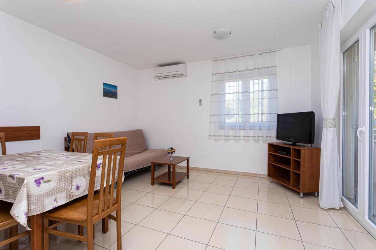 Apartments Crnekovic Jasna Baška Kültér fotó