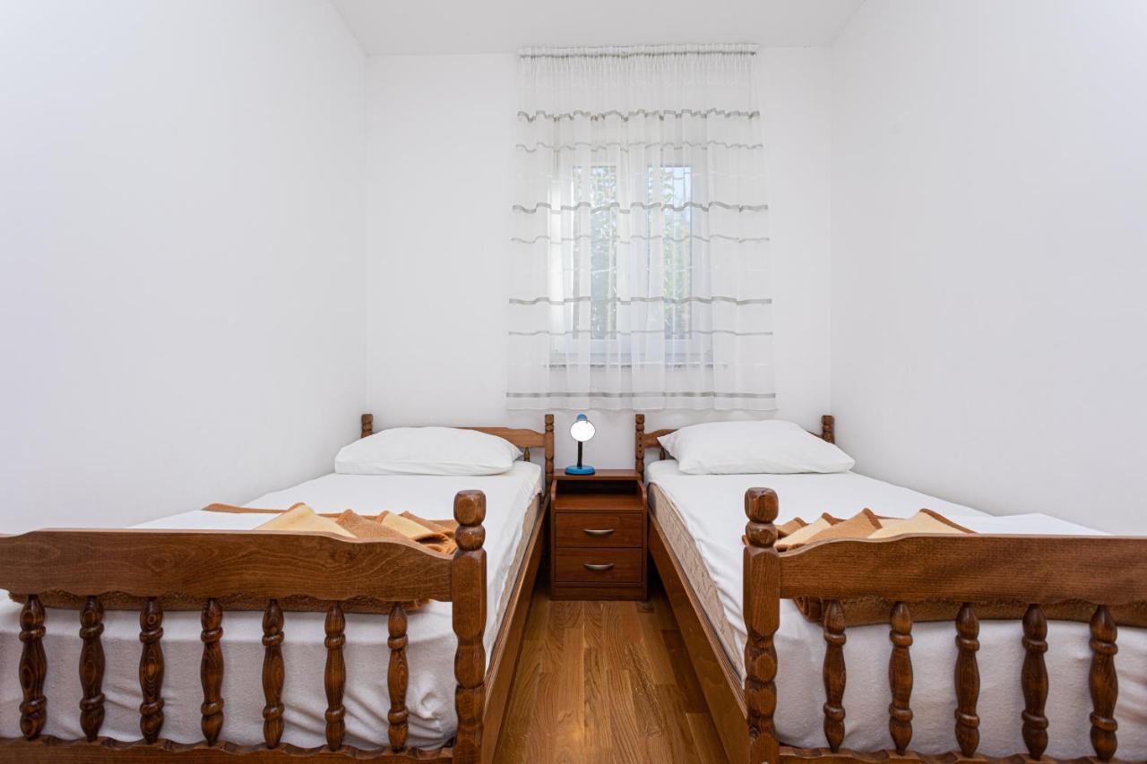 Apartments Crnekovic Jasna Baška Kültér fotó