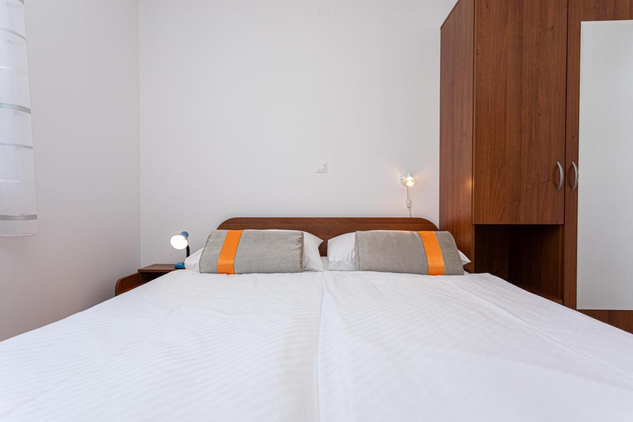 Apartments Crnekovic Jasna Baška Kültér fotó
